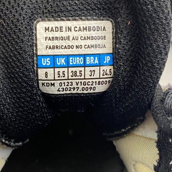 Mizuno Cyclone Speed 3 Volleyball Shoes Non Marking White Black - Picture 9 of 13